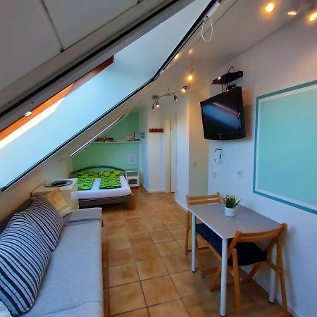 Auszeit Im Gruenen - Ferienwohnung In Huenxe Exterior photo